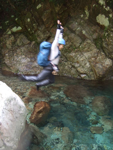20070901jump.jpg
